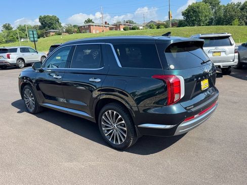 Used 2023 Hyundai Palisade Calligraphy w/ Cargo Package AWD/4WD image 4