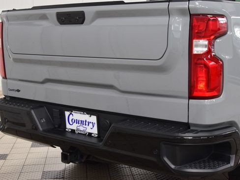 Used 2024 Chevrolet Silverado 1500 ZR2 w/ Technology Package AWD/4WD image 26