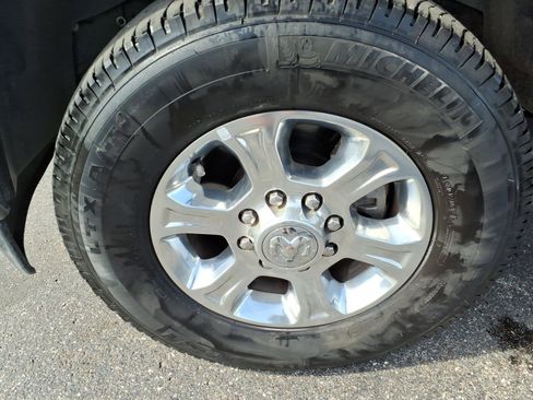 Used 2024 RAM 2500 Big Horn image 9