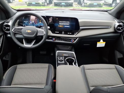 New 2026 Chevrolet Equinox LT FWD image 19