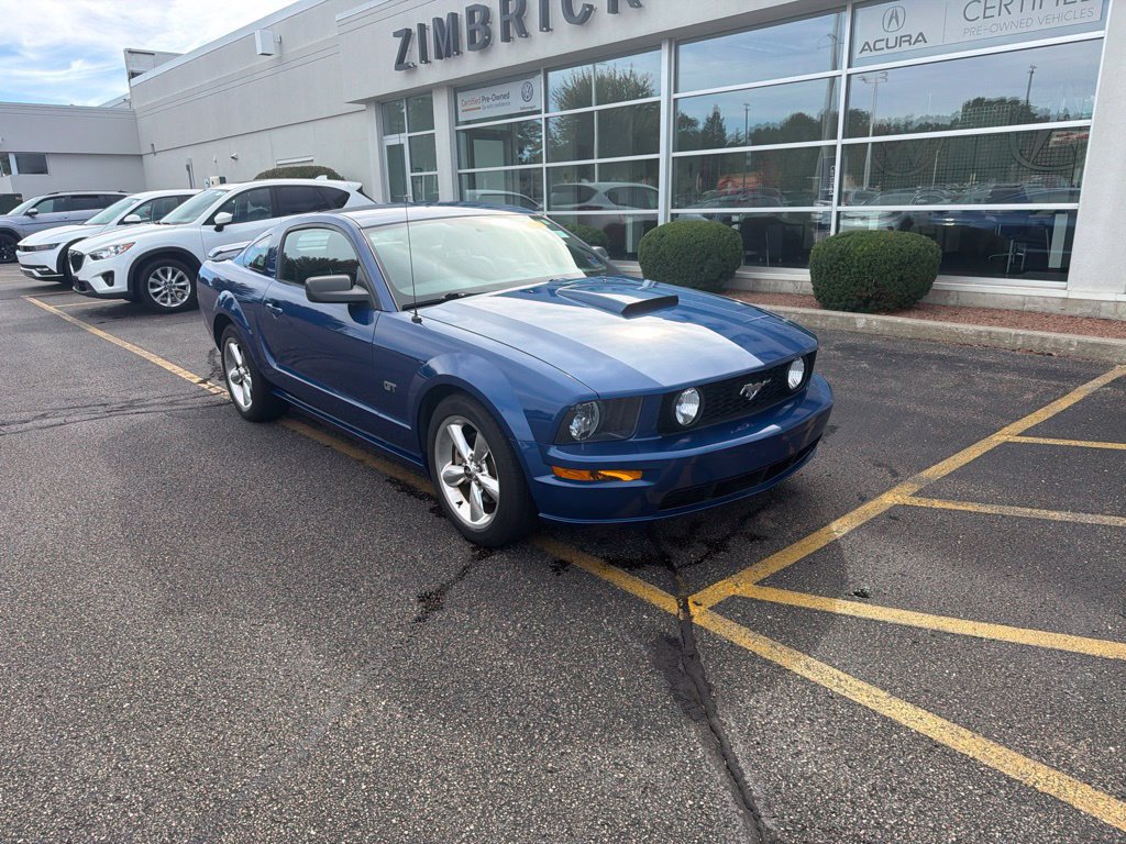 Used 2008 Ford Mustang GT RWD image 2