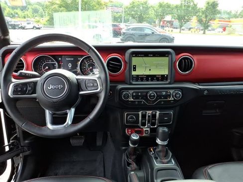 Used 2019 Jeep Wrangler Unlimited Rubicon AWD/4WD image 16