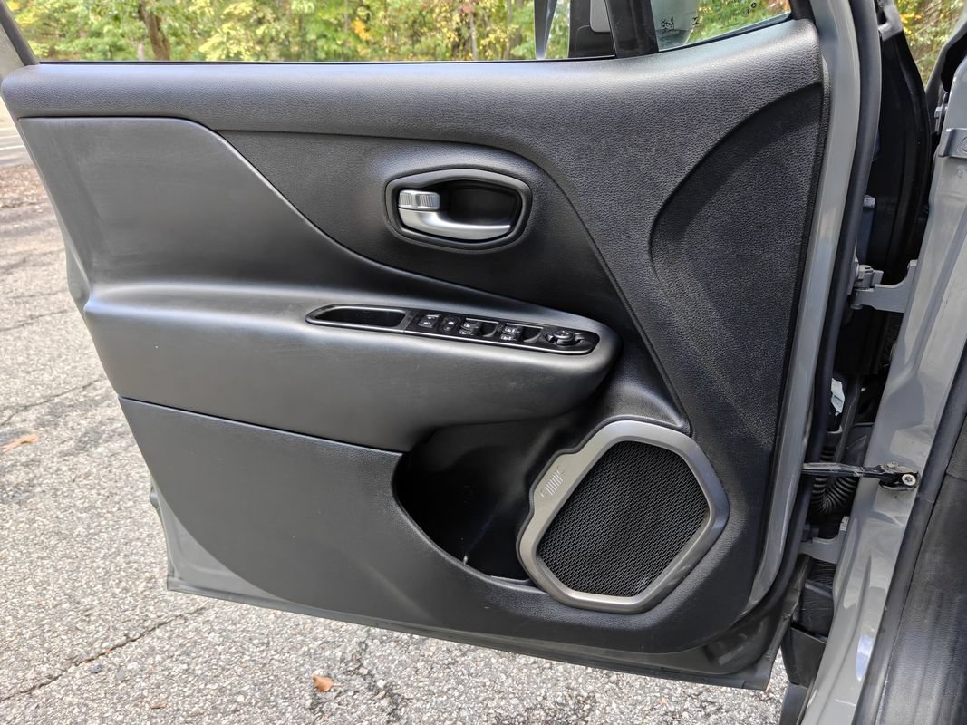 Used 2021 Jeep Renegade Limited AWD/4WD image 22