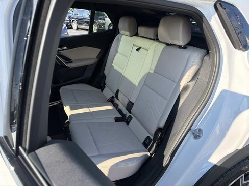 Used 2025 BMW X2 xDrive28i AWD/4WD image 14