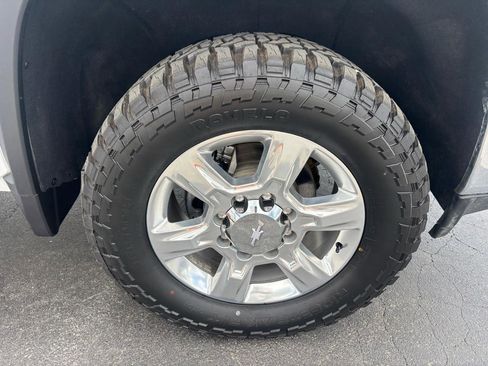 Used 2020 Chevrolet Silverado 2500 LTZ w/ LTZ Texas Edition image 14