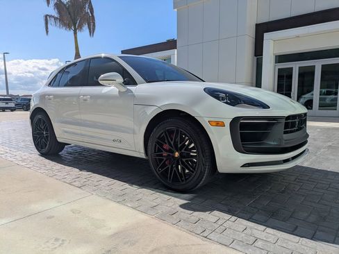 Used 2025 Porsche Macan GTS AWD/4WD image 3