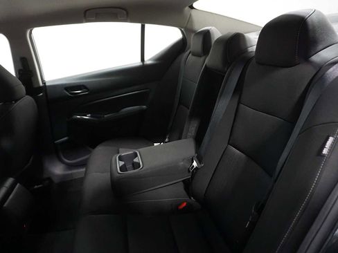 Used 2023 Nissan Altima 2.5 SV image 16