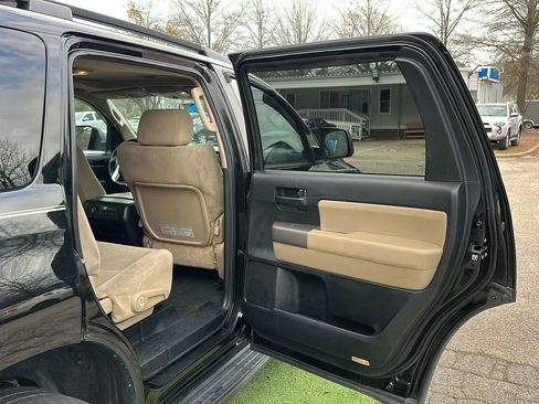 Used 2014 Toyota Sequoia SR5 image 25