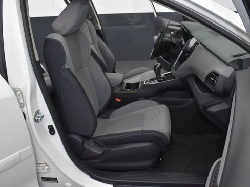 Used 2025 Subaru Outback Premium w/ Popular Package #1A image 25