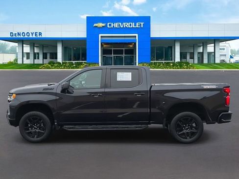 Used 2024 Chevrolet Silverado 1500 LT Trail Boss w/ Convenience Package II image 12