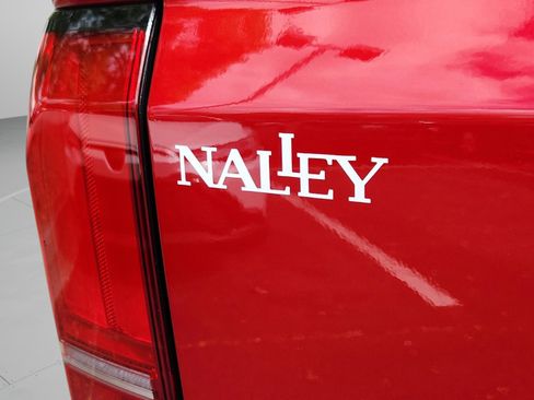 Certified 2025 Toyota Tacoma SR5 image 31