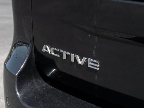 Used 2025 Ford Expedition Active RWD image 14