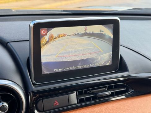 Used 2020 FIAT 124 Spider Lusso w/ Convenience Group image 33