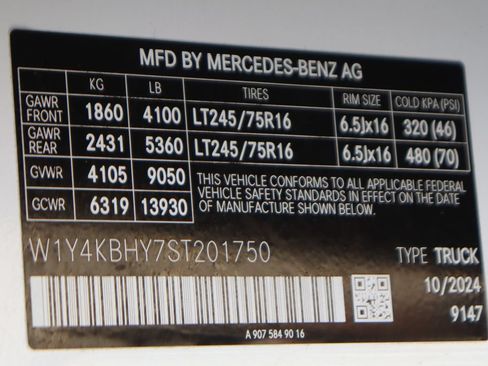 Used 2025 Mercedes-Benz Sprinter 2500 image 43