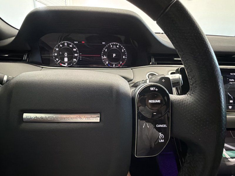 Used 2020 Land Rover Range Rover Evoque R-Dynamic SE AWD/4WD image 28