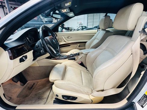 Used 2011 BMW 335i Convertible RWD image 25