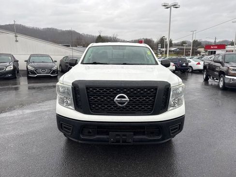 Used 2017 Nissan Titan S image 3