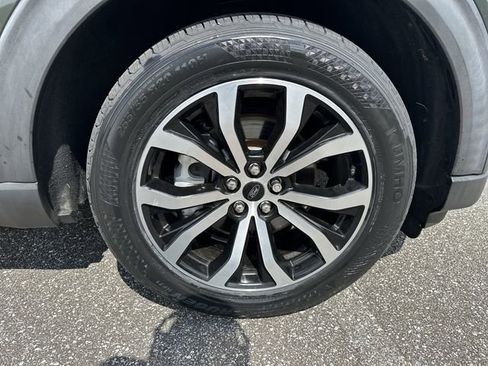 Used 2022 Ford Explorer ST-Line w/ Class IV Trailer Tow Package image 14