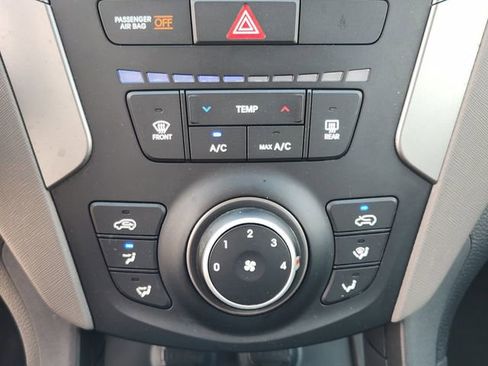 Used 2017 Hyundai Santa Fe Sport image 19