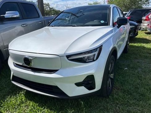 Used 2023 Volvo C40 P8 Recharge Plus image 1