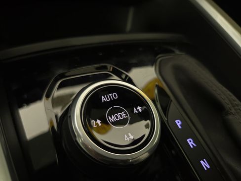 Certified 2024 Chevrolet Colorado ZR2 w/ ZR2 Convenience Package III image 30