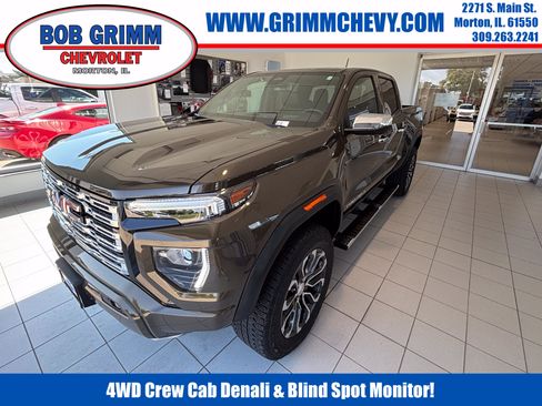 Used 2024 GMC Canyon Denali AWD/4WD image 1