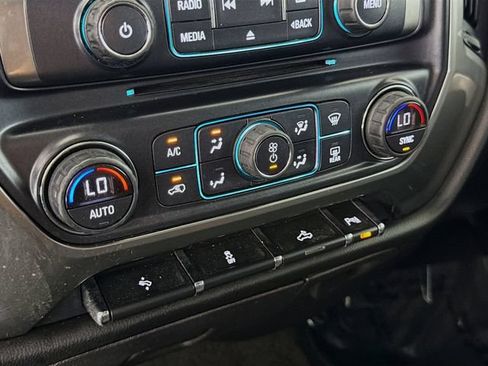 Used 2018 Chevrolet Silverado 1500 LT w/ All Star Edition RWD image 16