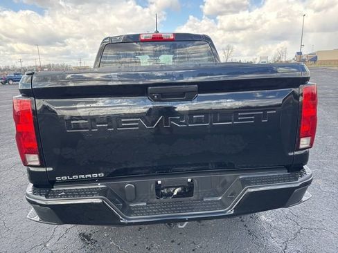 Used 2023 Chevrolet Colorado W/T image 5