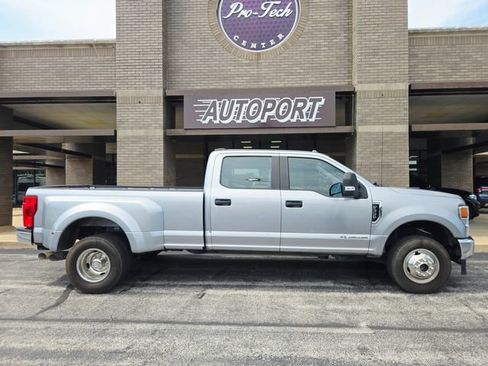 Used 2021 Ford F350 XL w/ STX Appearance Package AWD/4WD image 4