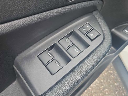 Used 2019 Honda Pilot Touring image 15