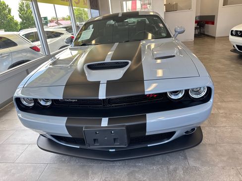 Used 2021 Dodge Challenger R/T Scat Pack RWD image 2