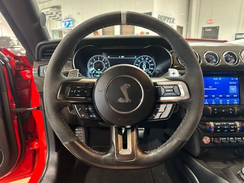 Used 2021 Ford Mustang Shelby GT500 w/ Technology Package RWD image 18