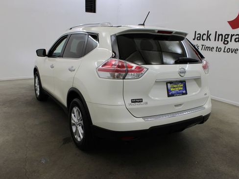 Used 2016 Nissan Rogue SV FWD image 3