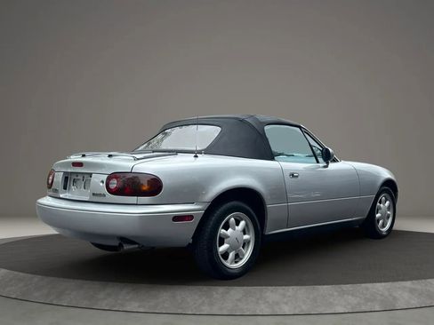 Used 1990 MAZDA MX-5 Miata RWD image 5
