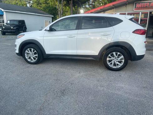 Used 2019 Hyundai Tucson SE w/ Cargo Package image 9