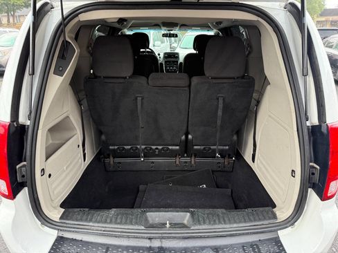 Used 2015 Dodge Grand Caravan SXT w/ Security Group image 30