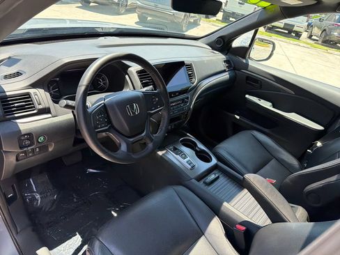 Used 2023 Honda Passport EX-L image 13