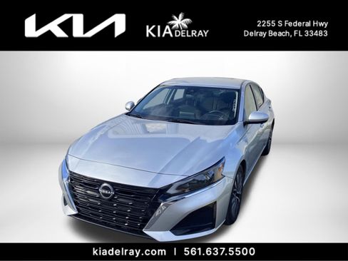 Used 2023 Nissan Altima 2.5 SV image 6