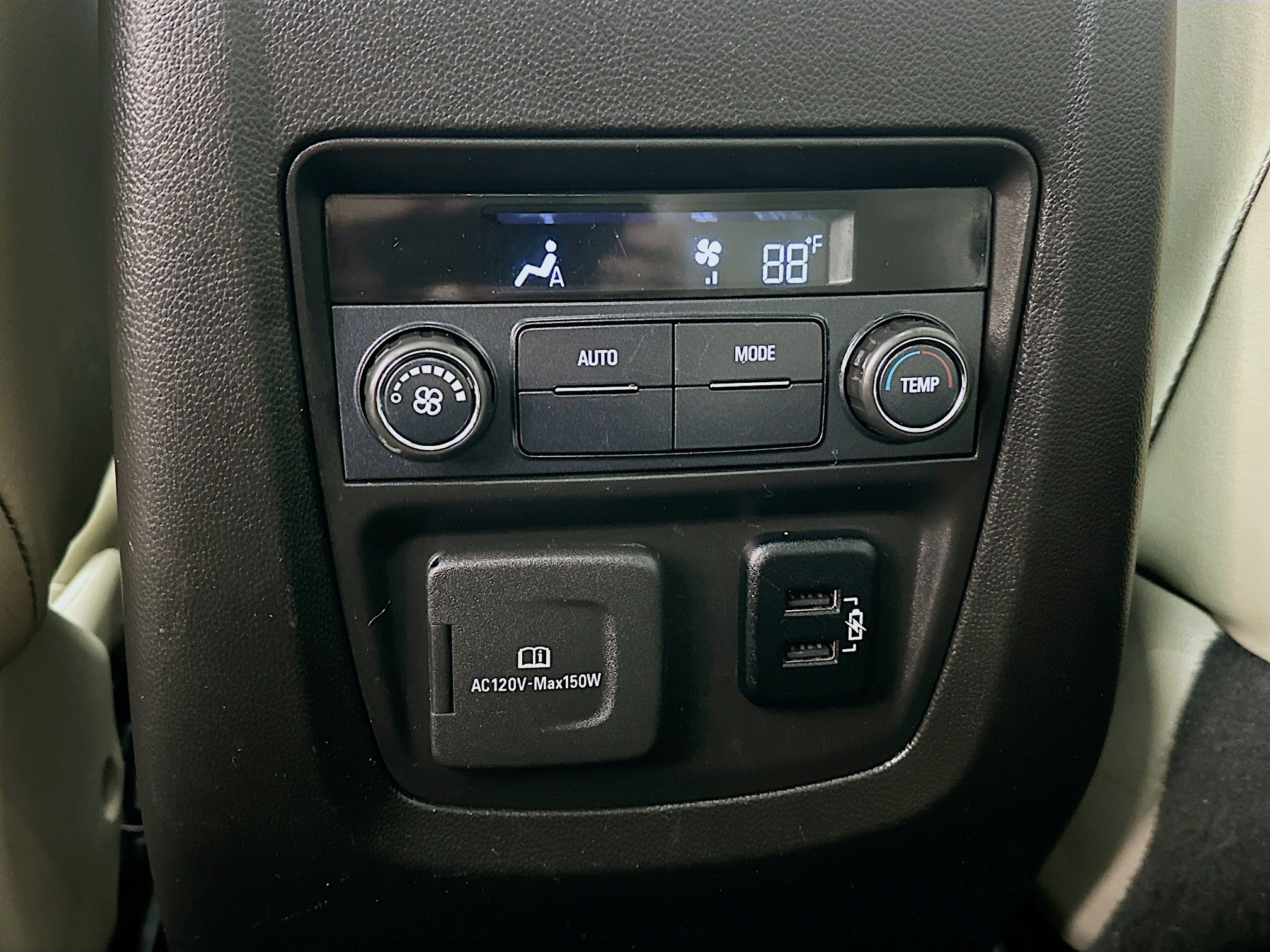 Used 2018 Buick Enclave Essence AWD/4WD image 24