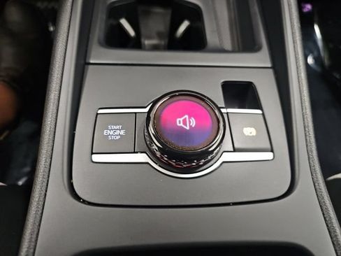 Used 2025 Volkswagen Tiguan SE w/ Panoramic Sunroof Package AWD/4WD image 22