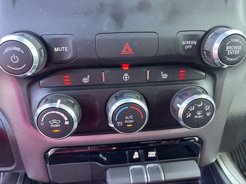 Used 2023 RAM 1500 Big Horn image 28