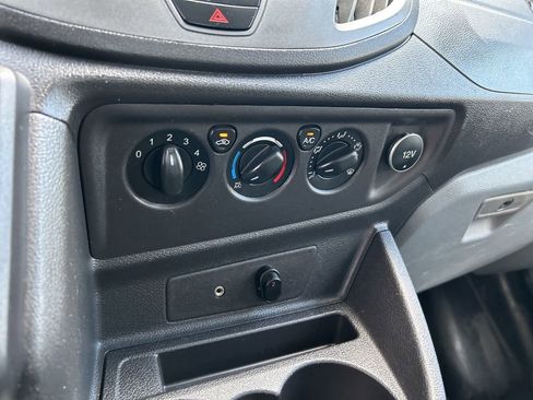 Used 2018 Ford Transit 250 138 image 29