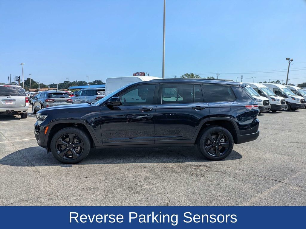 Used 2024 Jeep Grand Cherokee L Limited w/ Black Appearance Package RWD image 8