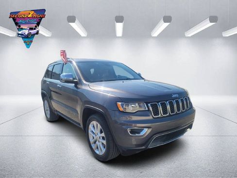 Used 2017 Jeep Grand Cherokee Limited RWD image 1