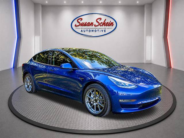 Used 2022 Tesla Model 3 Long Range AWD/4WD image 2