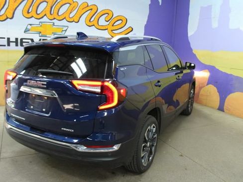 Used 2023 GMC Terrain SLT w/ Tech Package AWD/4WD image 8
