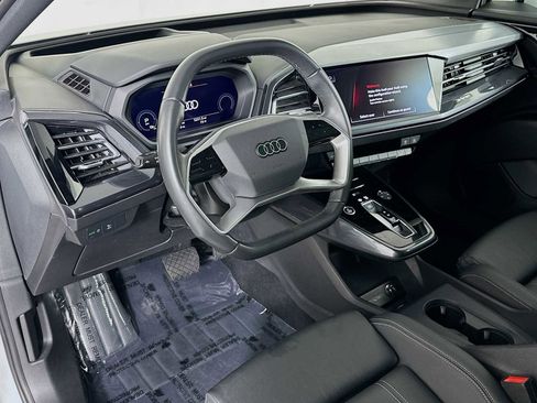 Certified 2023 Audi Q4 e-tron Prestige w/ Black Optic Package image 9