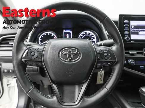 Used 2024 Toyota Camry SE FWD image 10