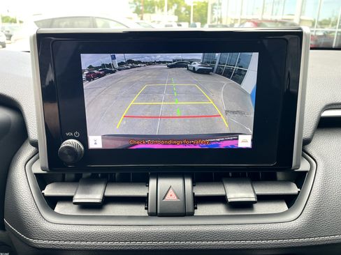 Used 2025 Toyota RAV4 XLE w/ Convenience Package AWD/4WD image 16