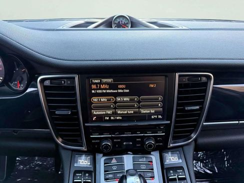 Used 2014 Porsche Panamera 4 image 29